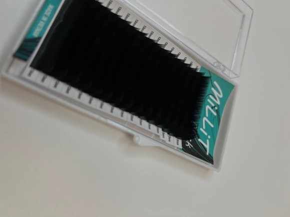 Черные ресницы Millit Fix Price C 0.07 10мм 16 линий