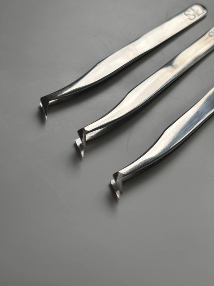 Профессиональный пинцет для наращивания ресниц SL STARS 70°